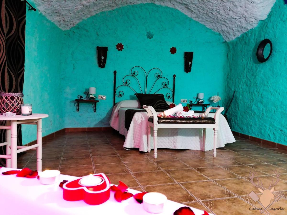 Cueva La Panadera - Cuevascazorla Villa Hinojares Exterior photo
